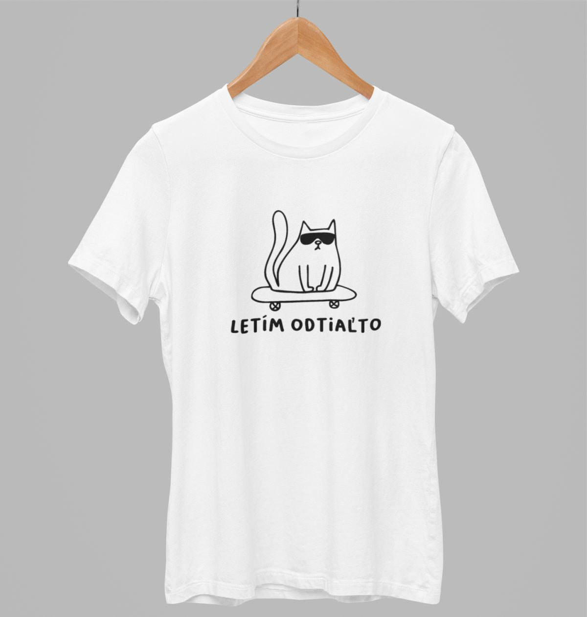Biele UNISEX tričko „Letím odtiaľto“