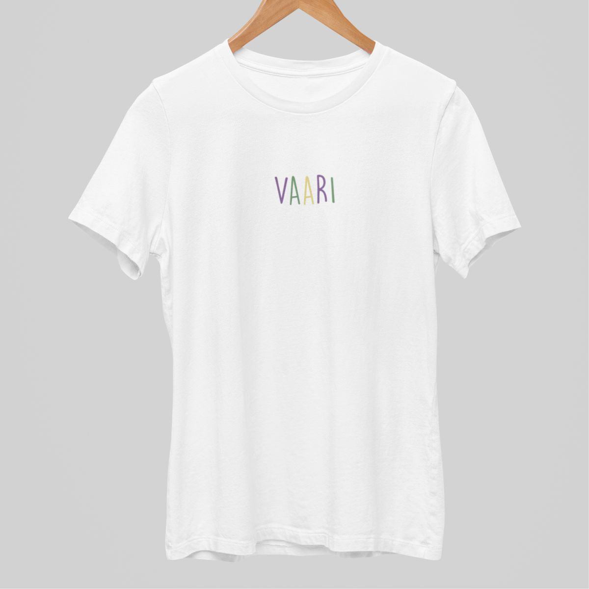 Valkoiset unisex T-paidat "Vaari"