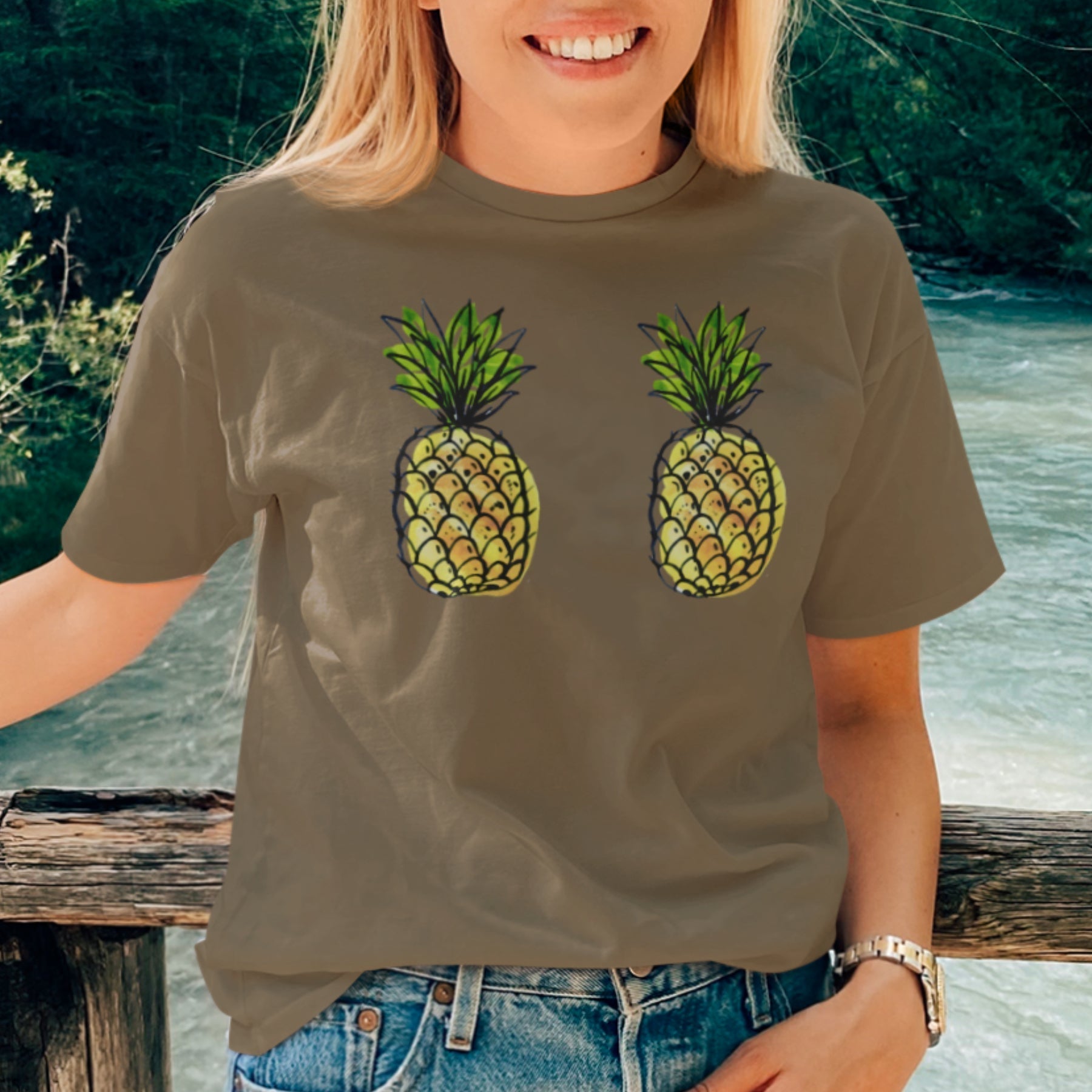 Khaki T-Shirt „Ananas“