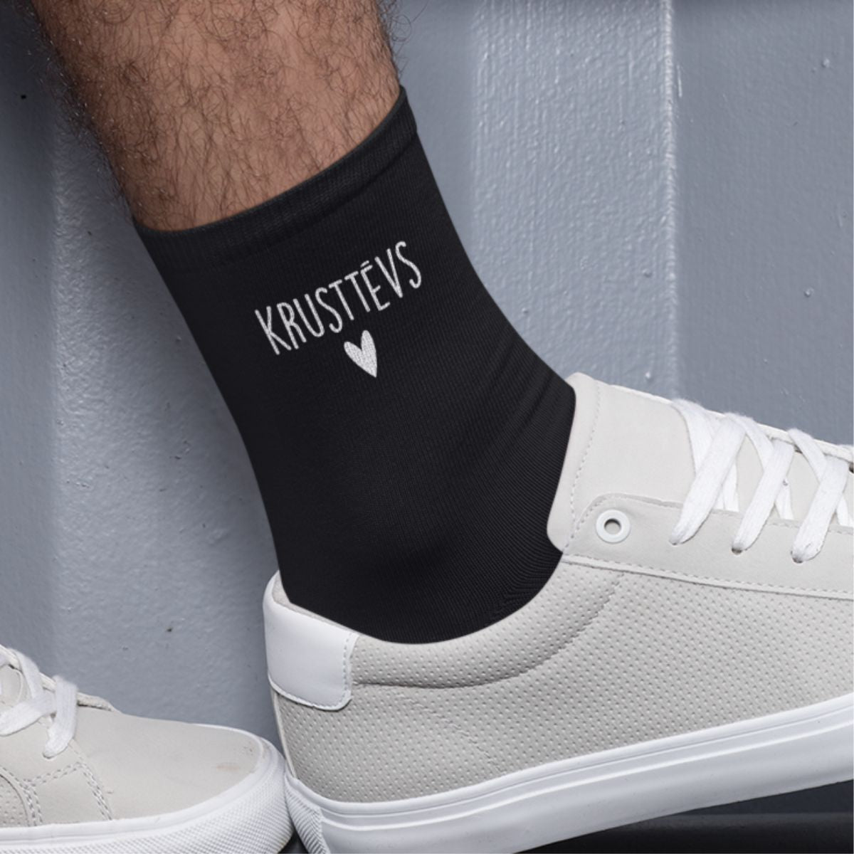 Melnas zeķes "Krusttēvs ar sirsniņu"