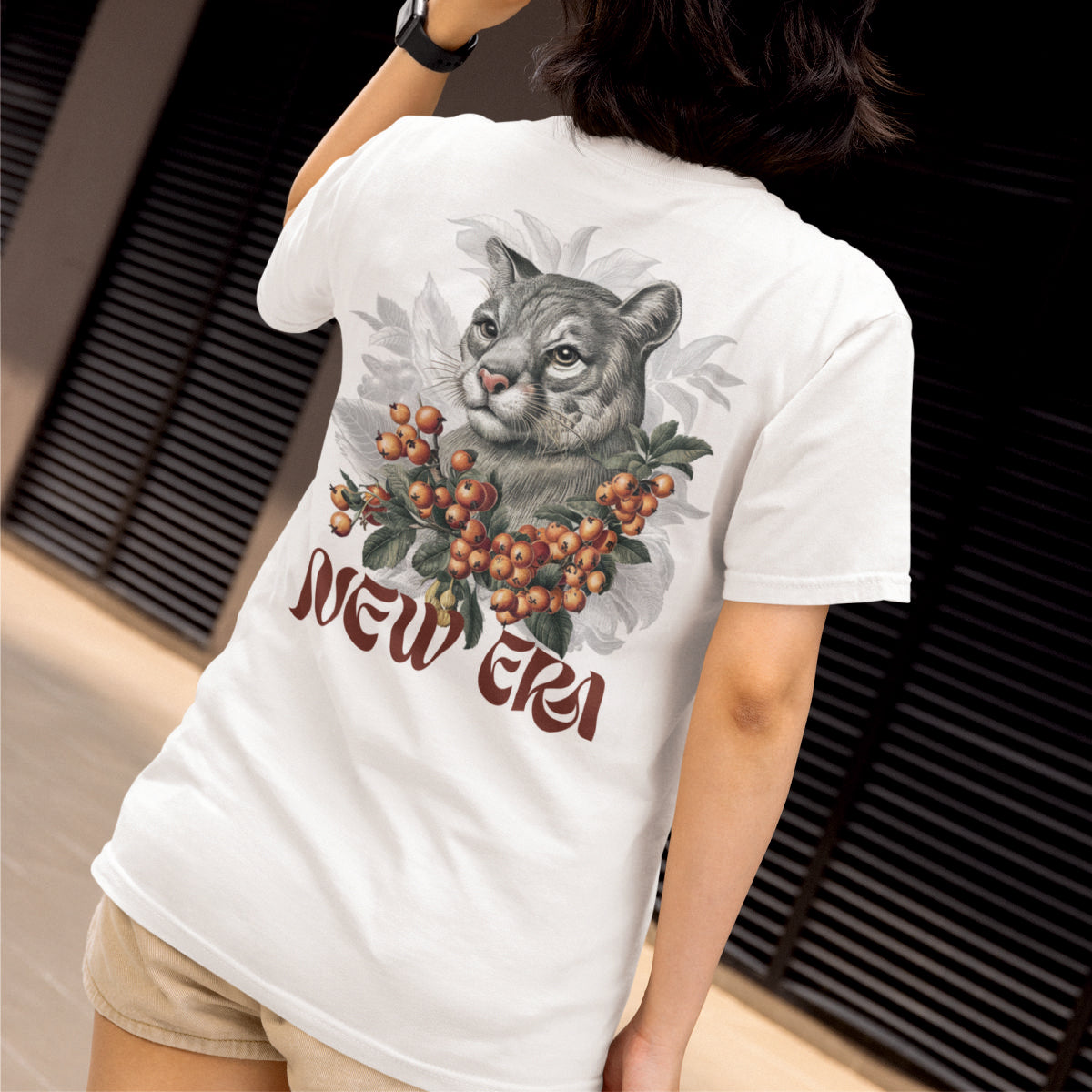 Vit UNISEX T-shirt med ryggtryck “New Era”