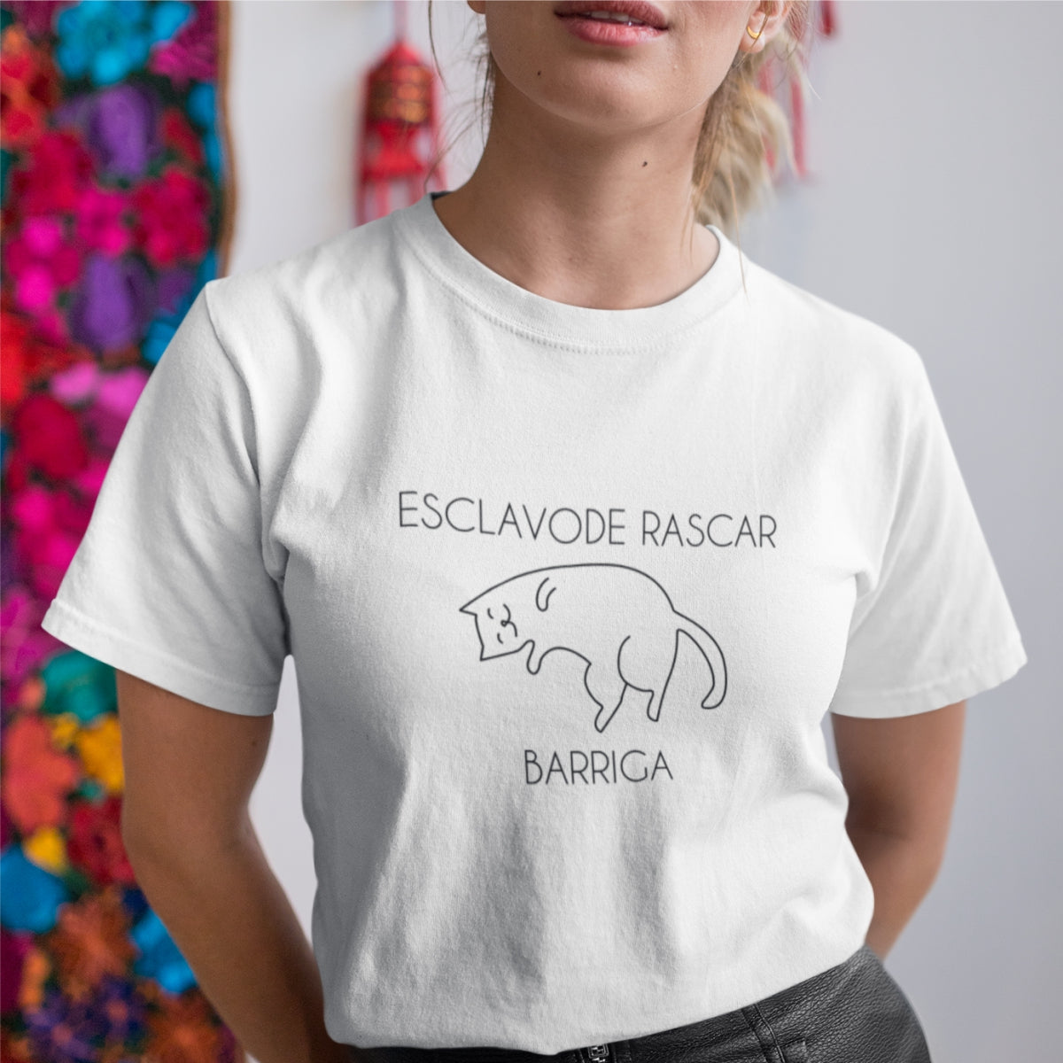 White UNISEX T-shirt Barriga