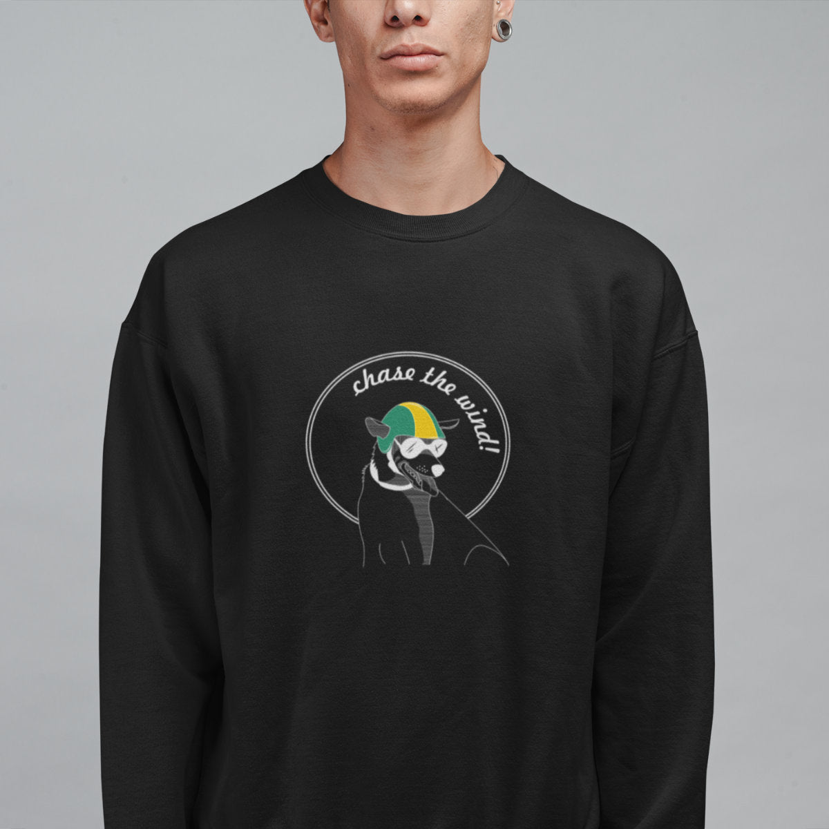 Czarna bluza Chase the wind