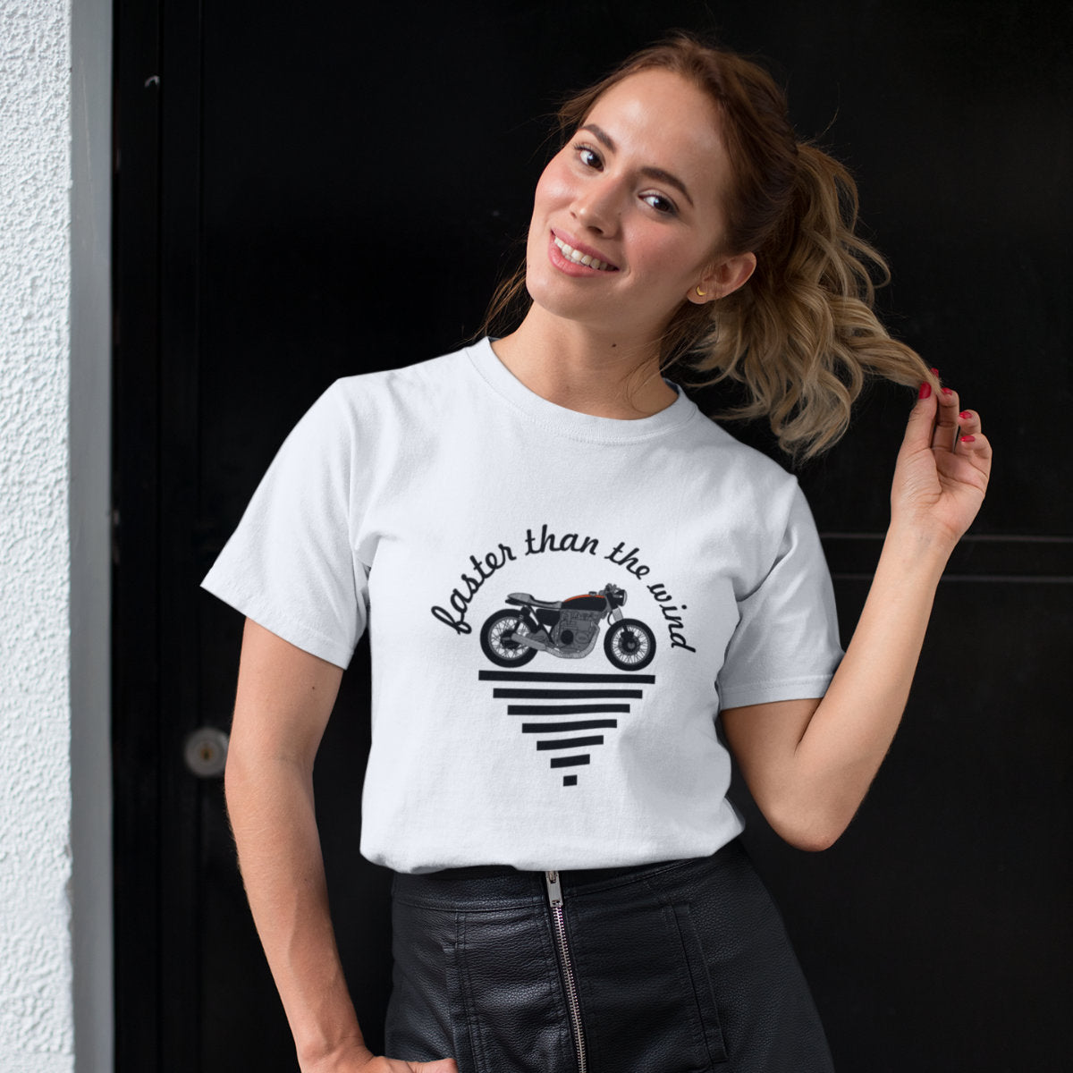 White T-shirt Faster than the wind