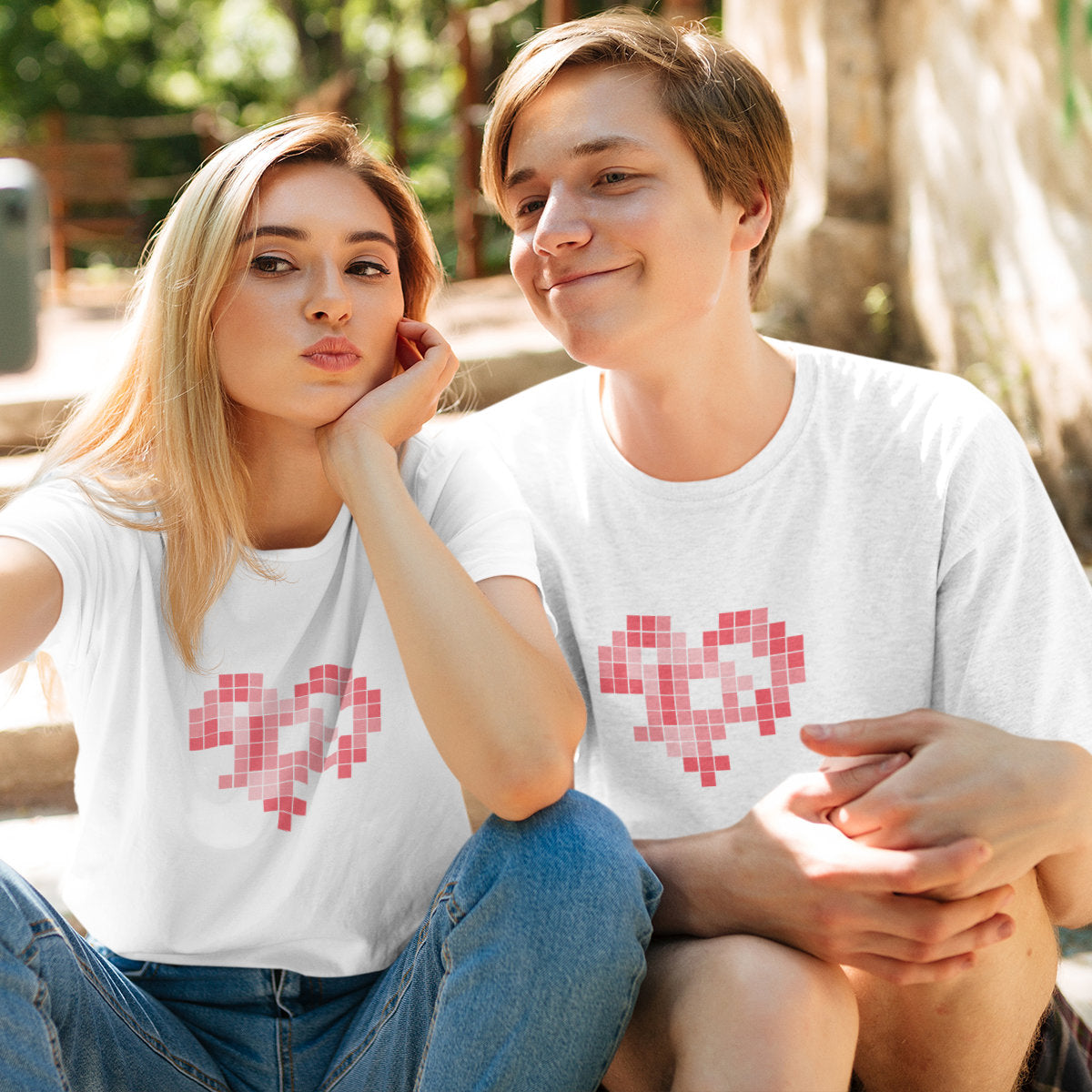Valged unisex T-särgid paaridele „Südame tetris“