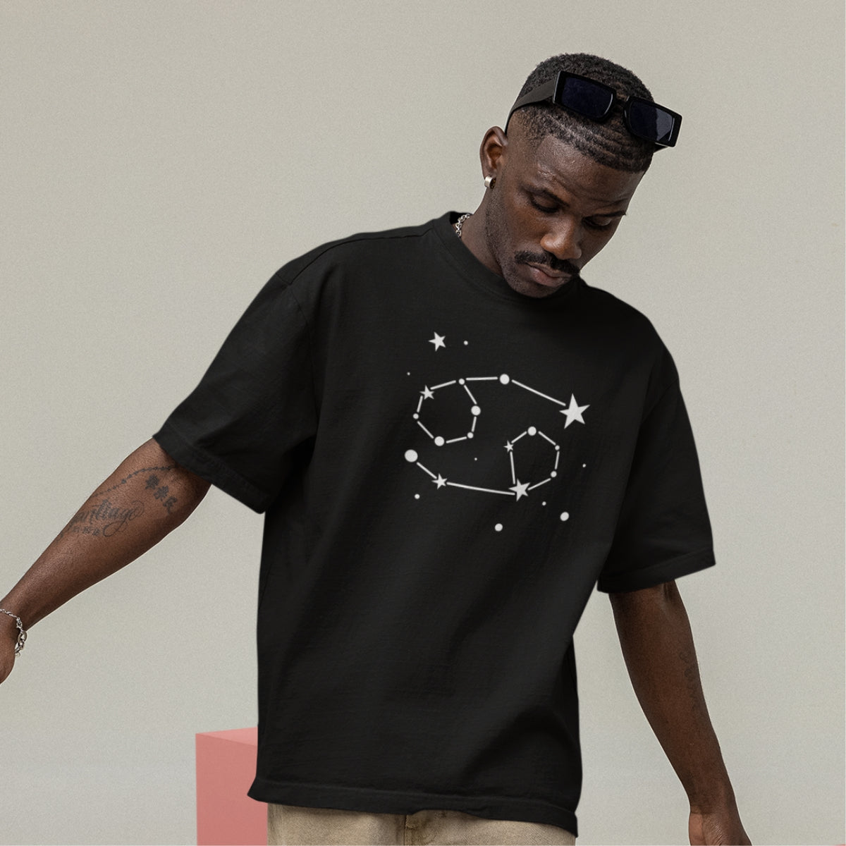 Must UNISEX T-särk Tähtkuju Vähk